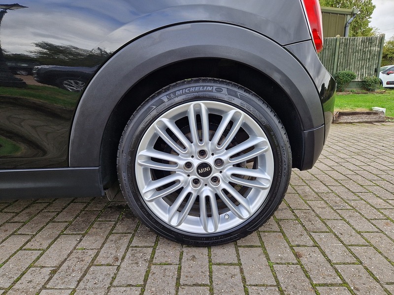 MINI Hatch Cooper - U11834