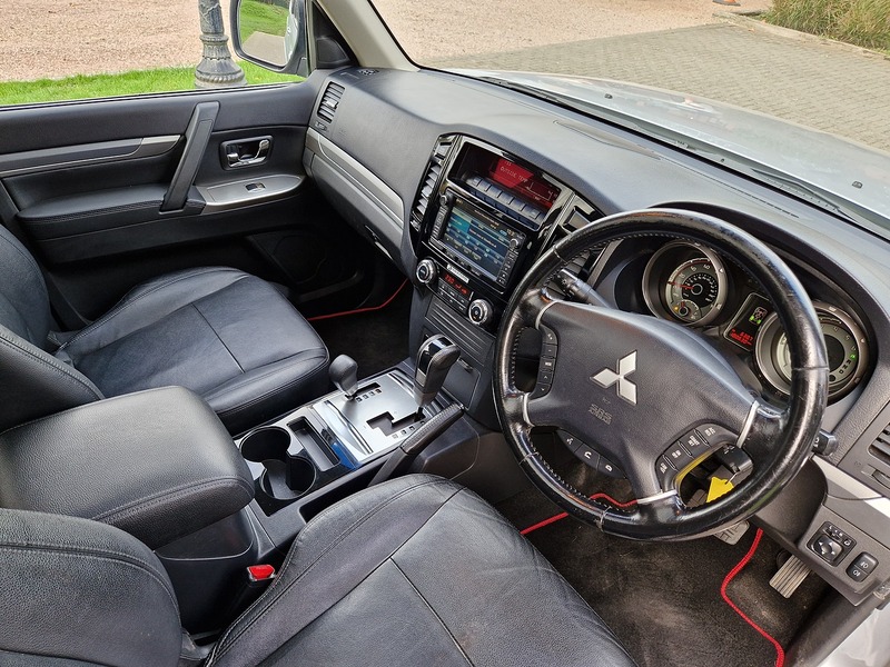 Mitsubishi Shogun DI-DC SG3 - U11840