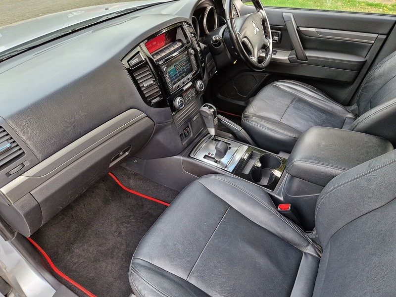 Mitsubishi Shogun DI-DC SG3 - U11840