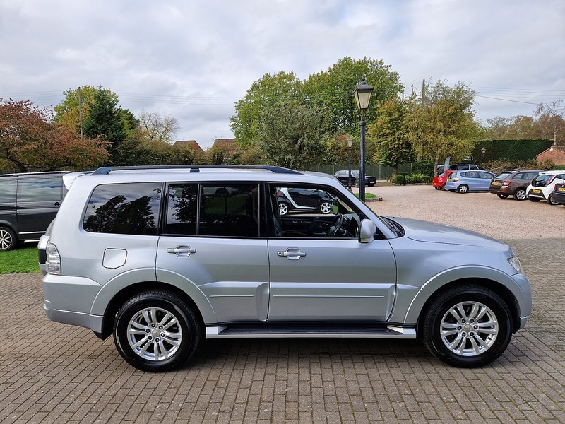 Mitsubishi Shogun DI-DC SG3 - U11840