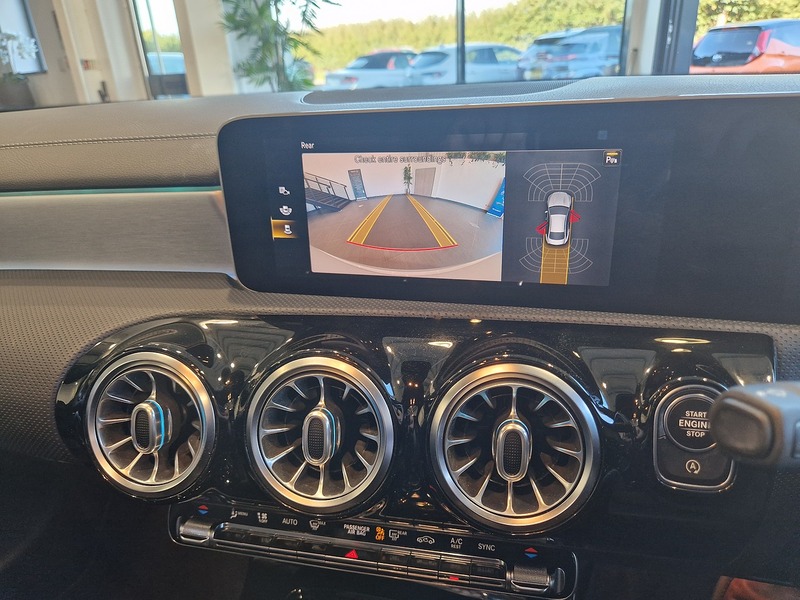 Mercedes-Benz CLA CLA180 AMG Line - U11842