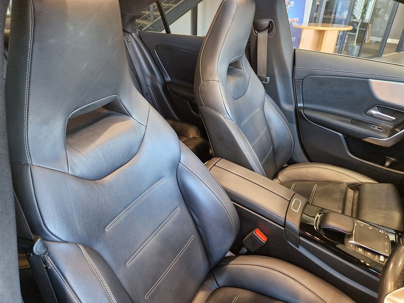 Mercedes-Benz CLA CLA180 AMG Line - U11842