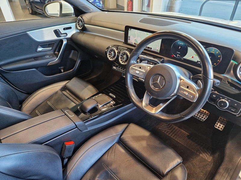 Mercedes-Benz CLA CLA180 AMG Line - U11842