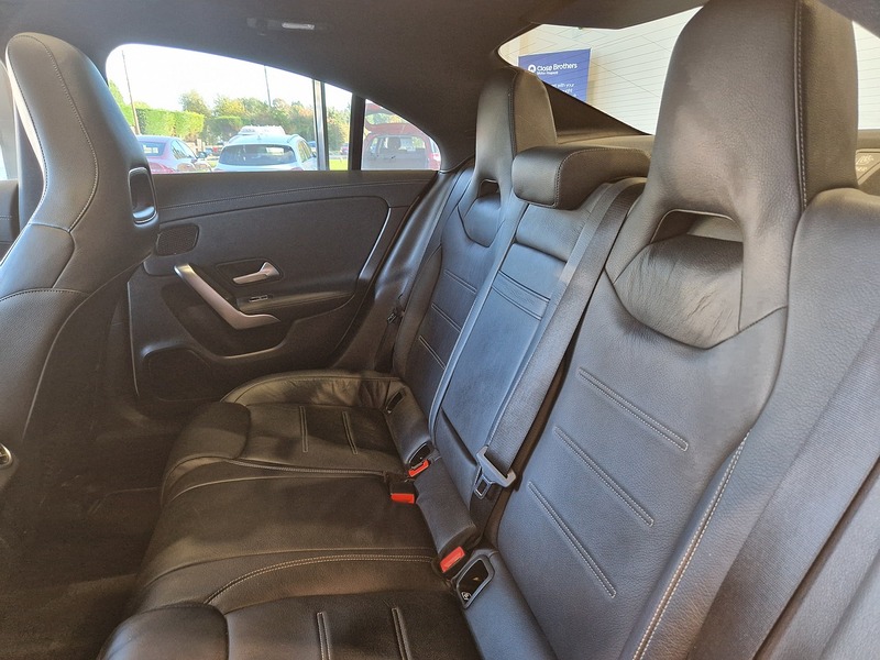 Mercedes-Benz CLA CLA180 AMG Line - U11842