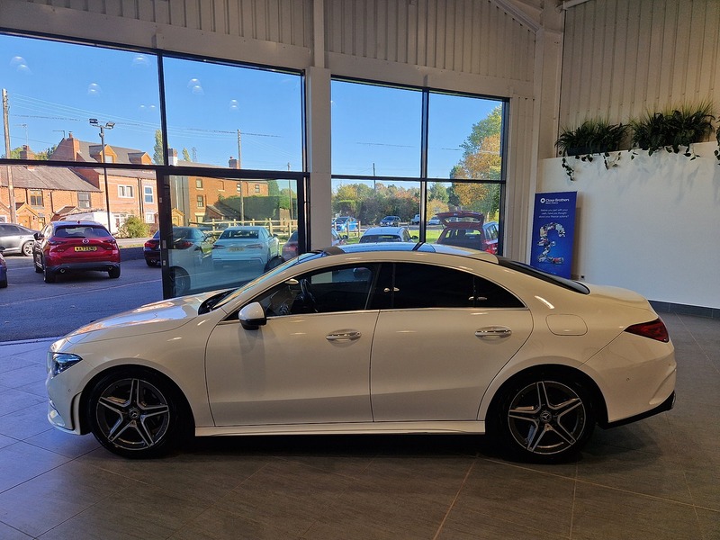 Mercedes-Benz CLA CLA180 AMG Line - U11842