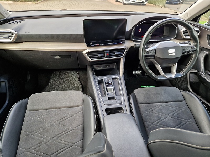 SEAT Leon eTSI MHEV XCELLENCE - U11844