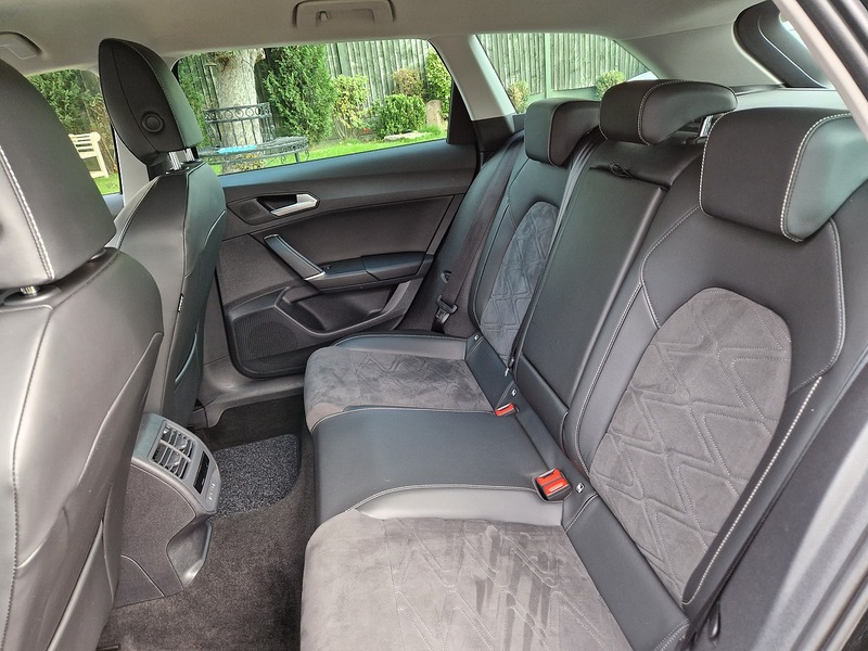 SEAT Leon eTSI MHEV XCELLENCE - U11844