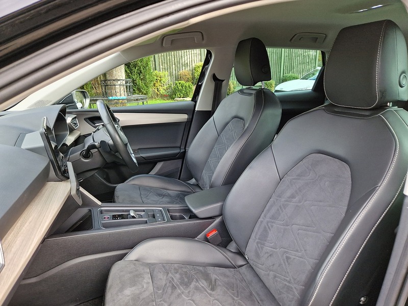 SEAT Leon eTSI MHEV XCELLENCE - U11844