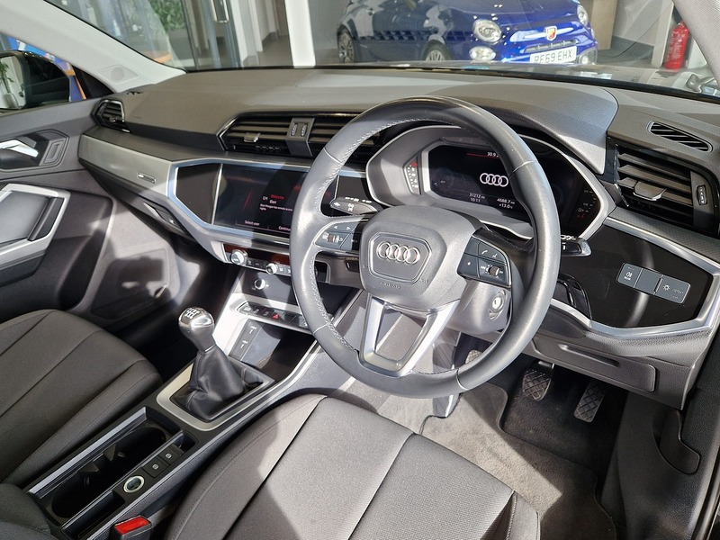 Audi Q3 TFSI CoD Technik - U11854
