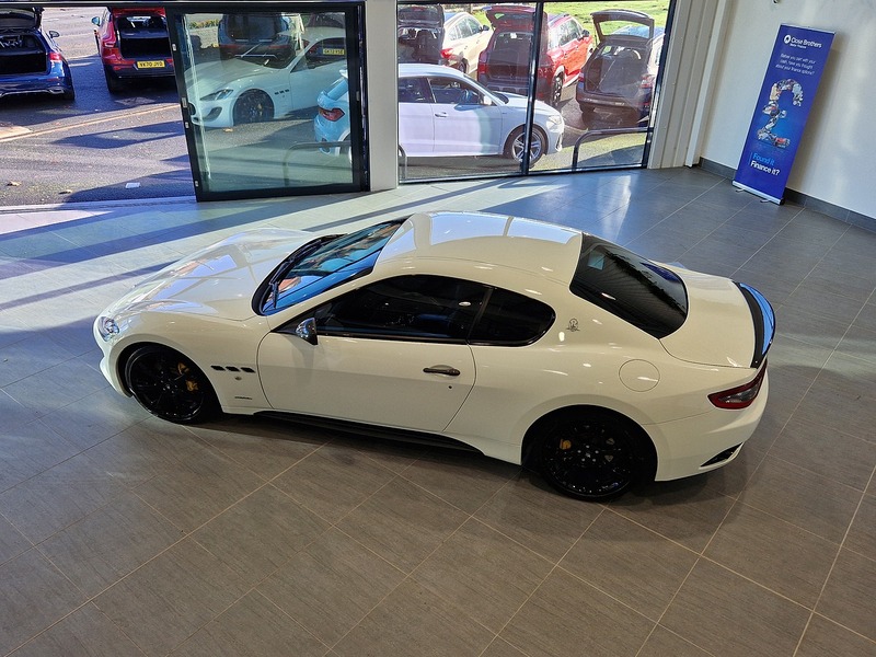 Maserati Granturismo V8 Sport - U11861