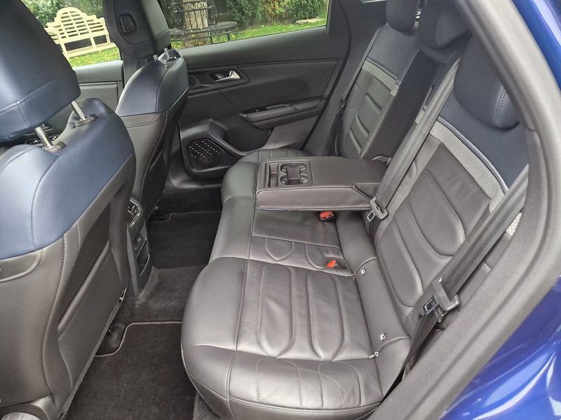 Citroen C5 X PureTech Shine - U11864