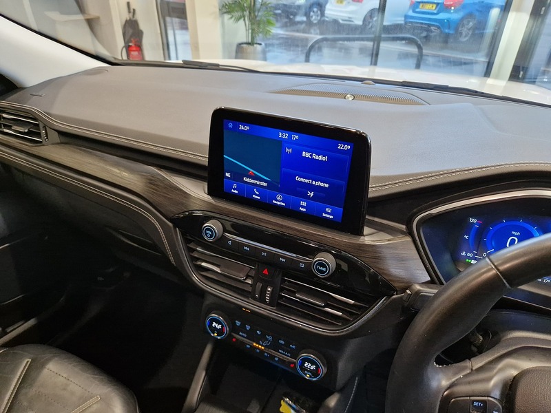 Ford Kuga h Duratec Vignale - U11865