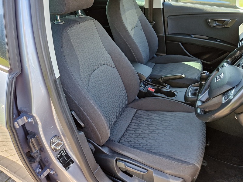 SEAT Leon TDI SE Dynamic Technology - U11868