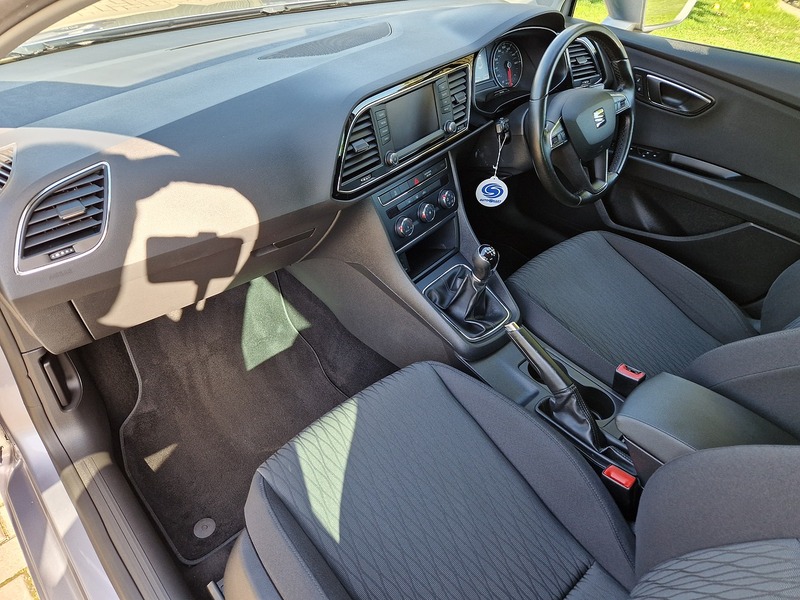 SEAT Leon TDI SE Dynamic Technology - U11868