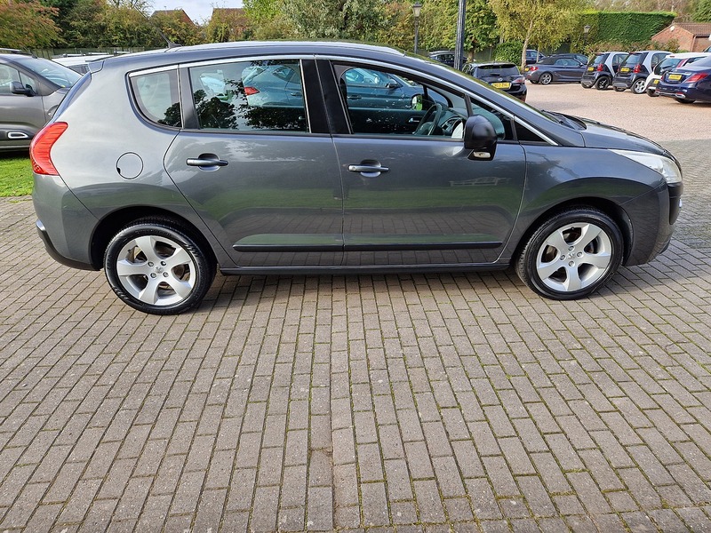 Peugeot 3008 HDi Sport - U11871