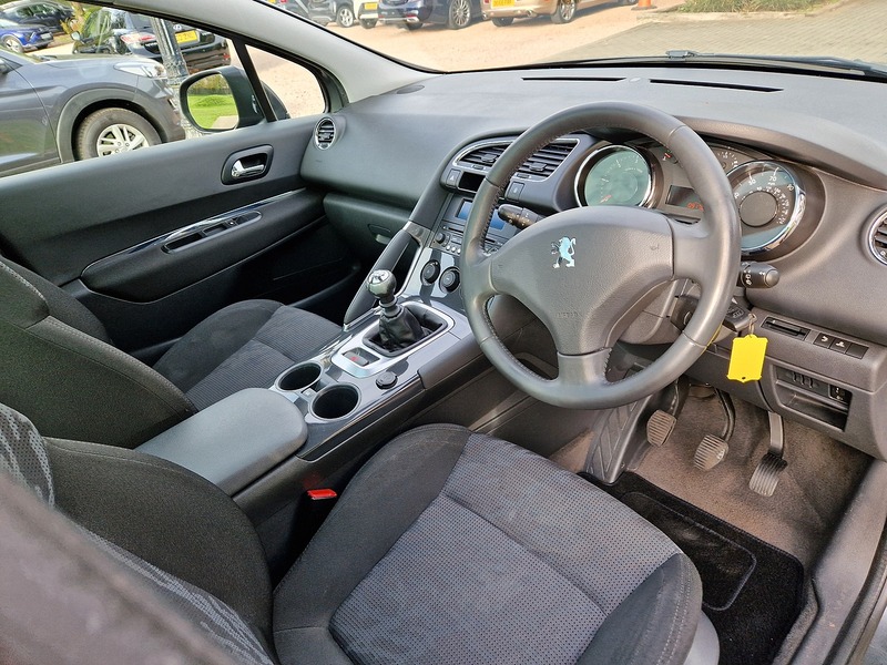 Peugeot 3008 HDi Sport - U11871