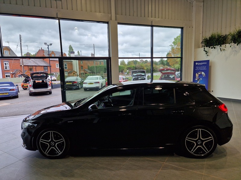 Mercedes-Benz A Class A180 AMG Line Edition - U11878