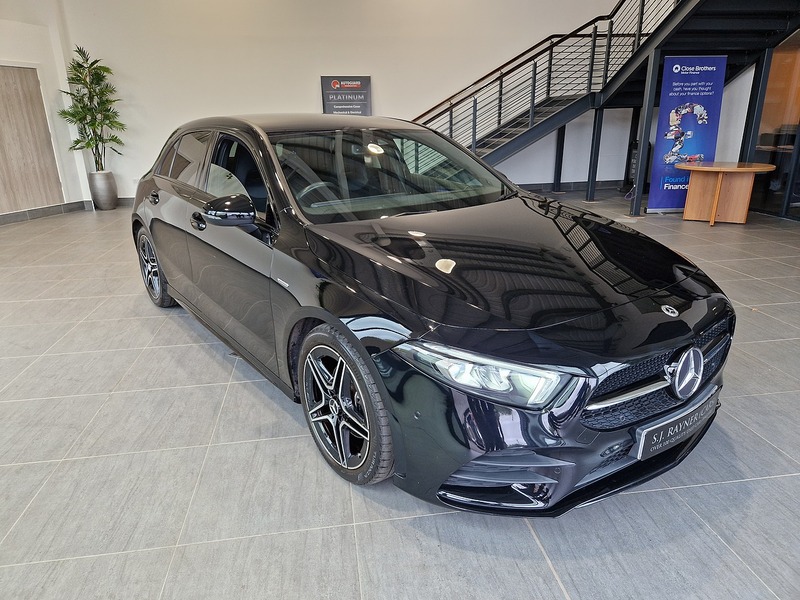 Mercedes-Benz A Class A180 AMG Line Edition - U11878