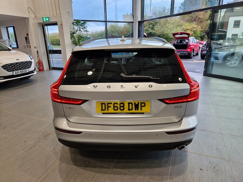Volvo V60 D3 Momentum - U11881