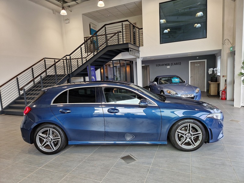 Mercedes-Benz A Class A200 AMG Line - U11890