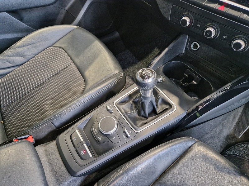 Audi Q2 TFSI Black Edition - U11892