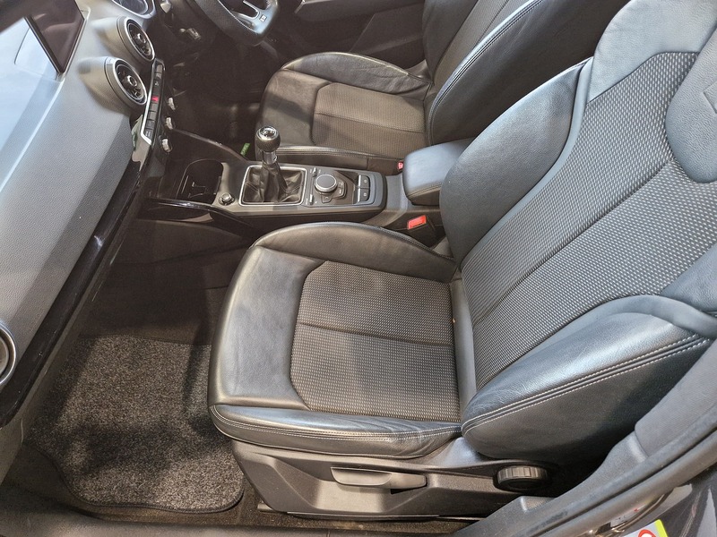 Audi Q2 TFSI Black Edition - U11892