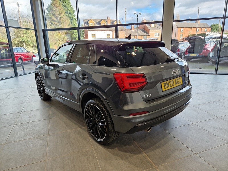 Audi Q2 TFSI Black Edition - U11892