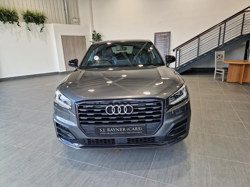 Audi Q2 TFSI Black Edition - U11892