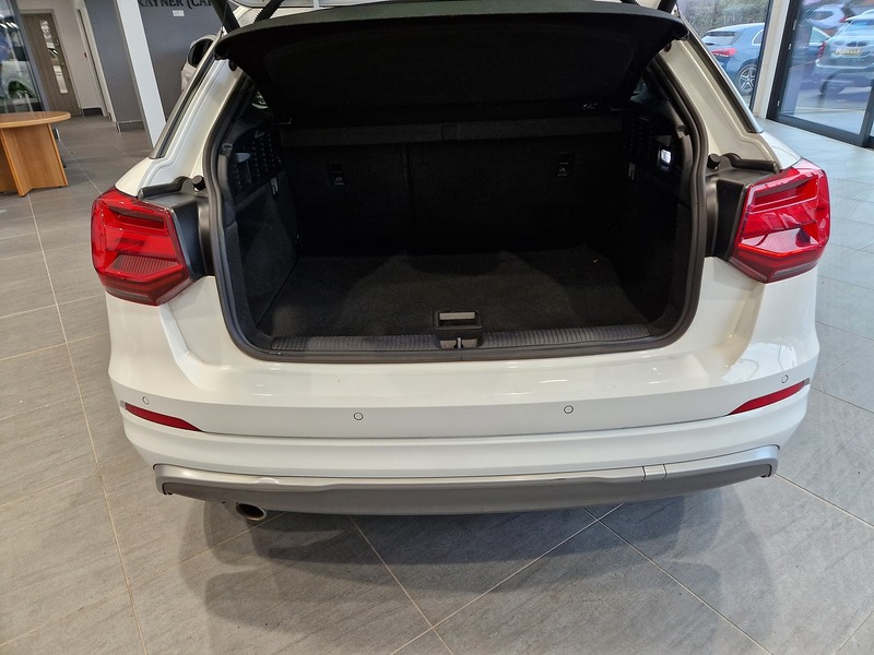 Audi Q2 TFSI S line - U11909