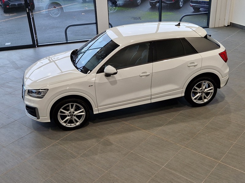 Audi Q2 TFSI S line - U11909