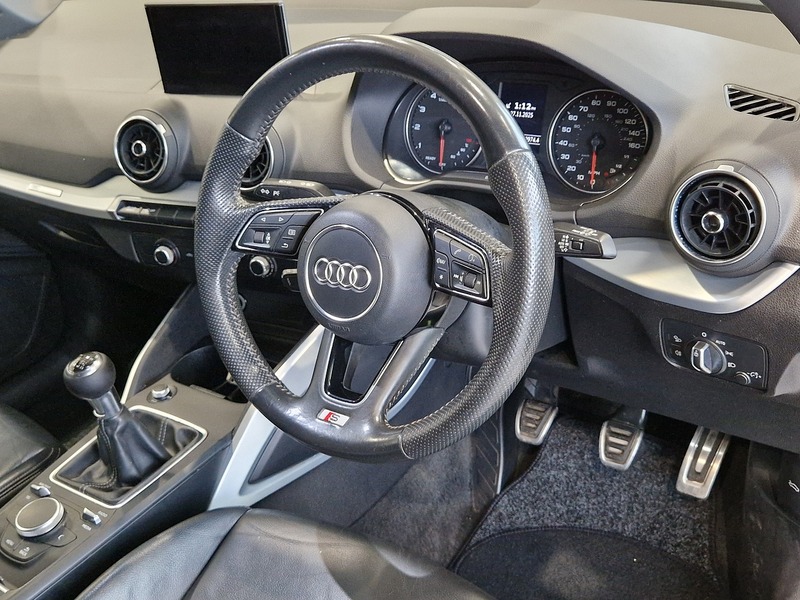 Audi Q2 TFSI S line - U11909