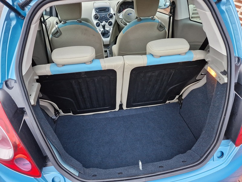 Ford Ka Zetec - U11912