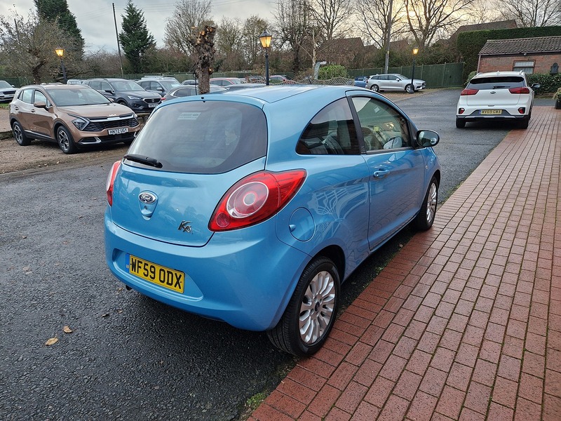 Ford Ka Zetec - U11912