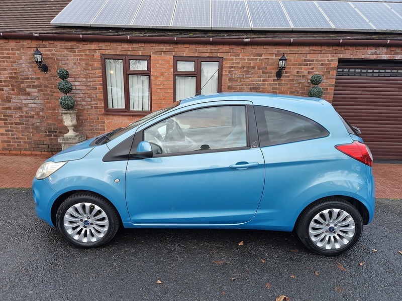 Ford Ka Zetec - U11912