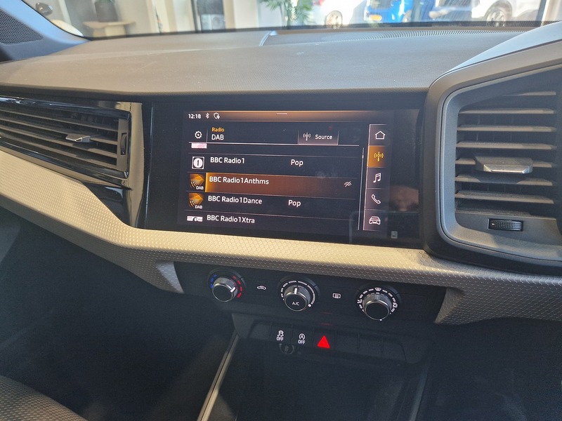 Audi A1 TFSI S line - U11914