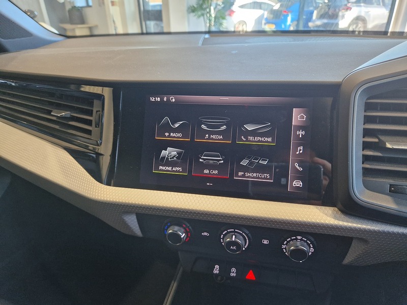 Audi A1 TFSI S line - U11914