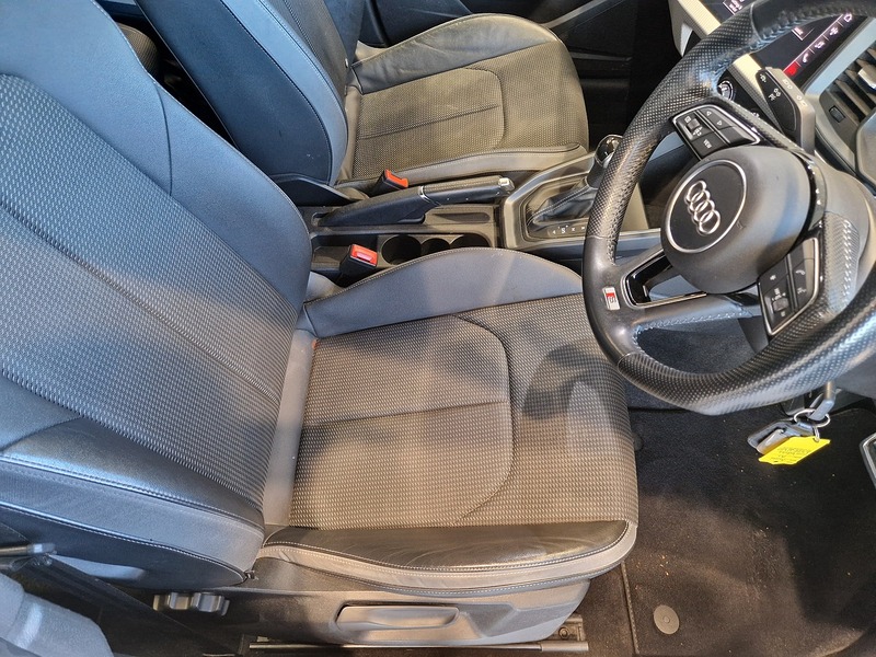 Audi A1 TFSI S line - U11914