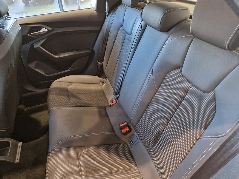 Audi A1 TFSI S line - U11914