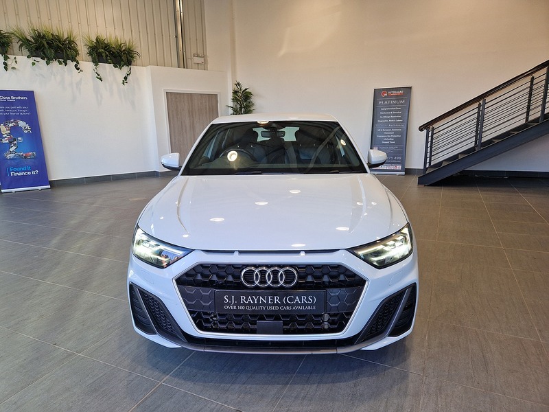 Audi A1 TFSI S line - U11914