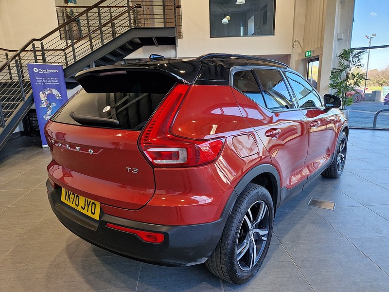 Volvo XC40 T3 R-Design - U11921