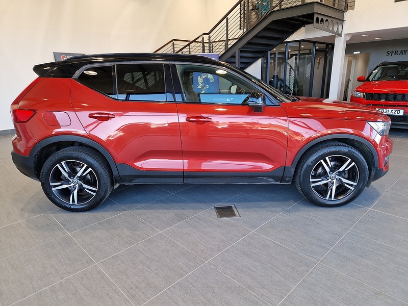 Volvo XC40 T3 R-Design - U11921