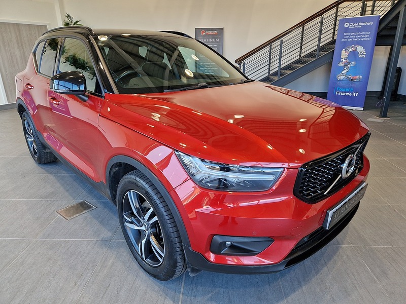 Volvo XC40 T3 R-Design - U11921