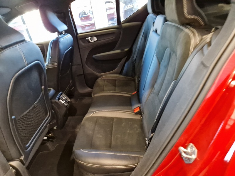 Volvo XC40 T3 R-Design - U11921