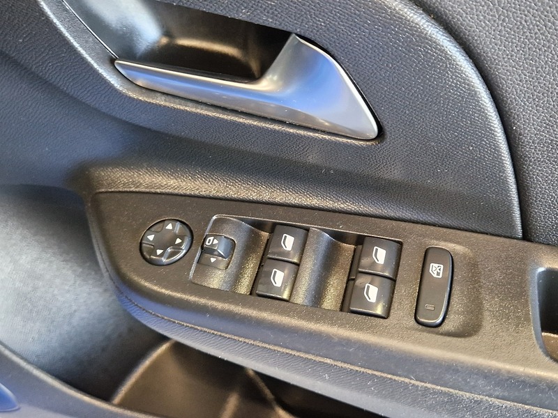 Vauxhall Corsa Elite Edition - U11923