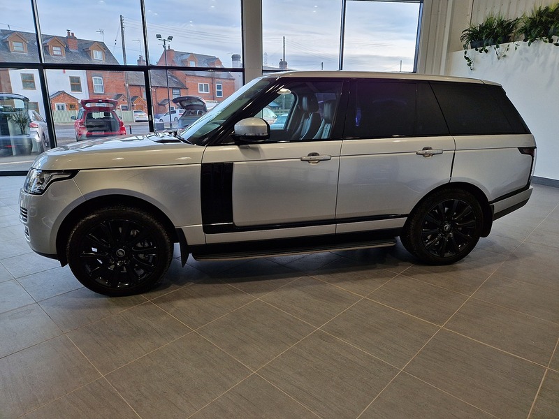 Land Rover Range Rover SD V8 Vogue SE - U11927
