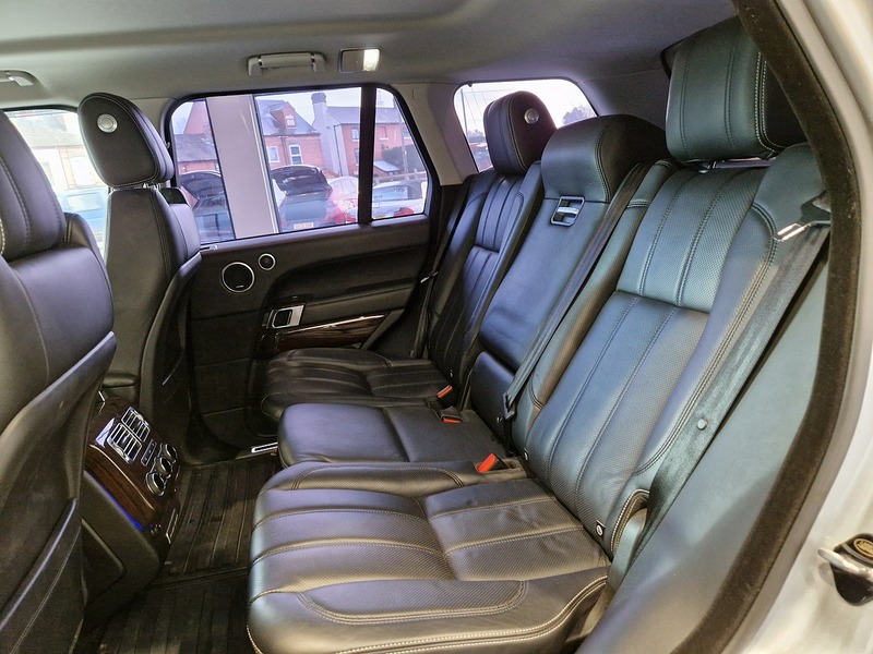 Land Rover Range Rover SD V8 Vogue SE - U11927