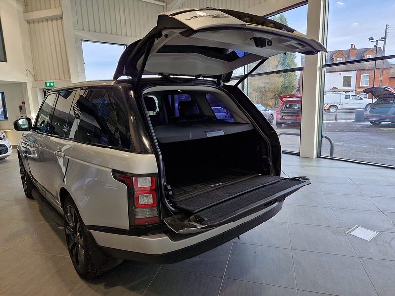 Land Rover Range Rover SD V8 Vogue SE - U11927