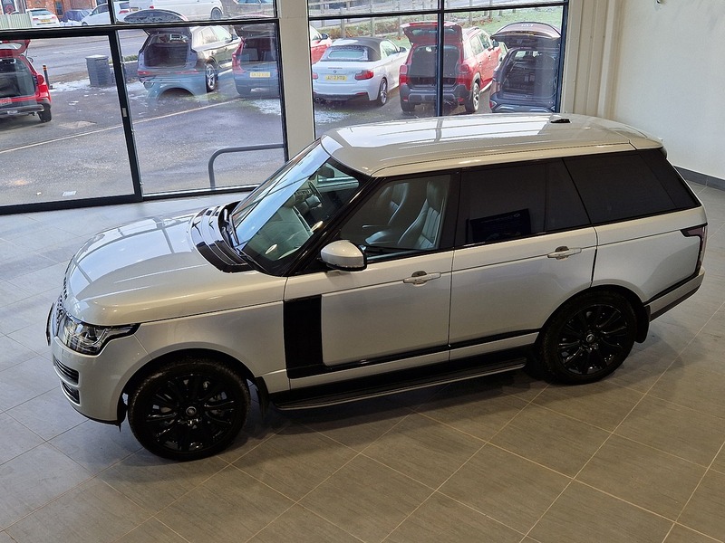 Land Rover Range Rover SD V8 Vogue SE - U11927