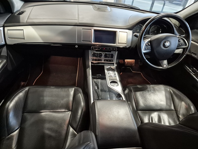 Jaguar XF d S V6 Portfolio - U11931