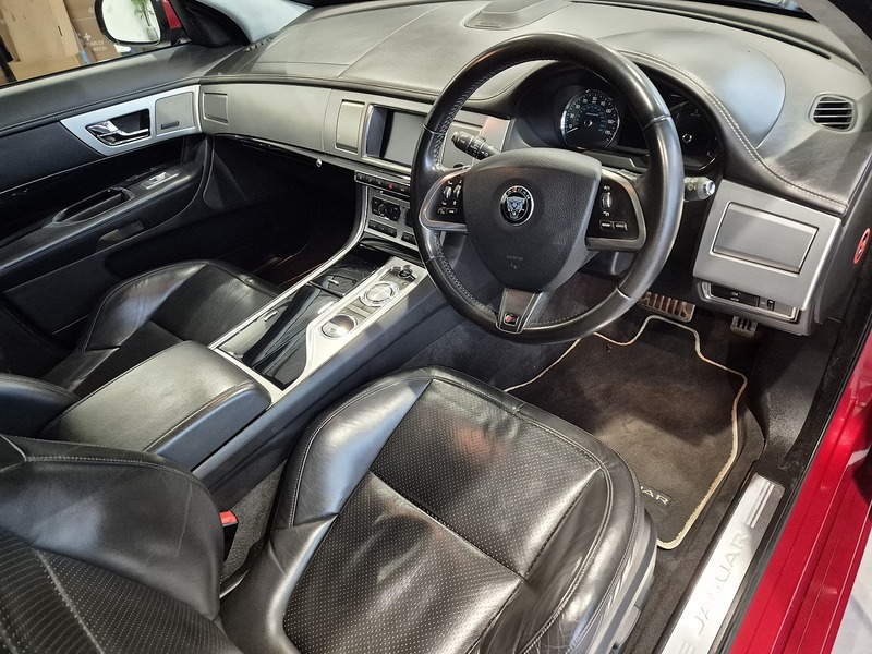 Jaguar XF d S V6 Portfolio - U11931